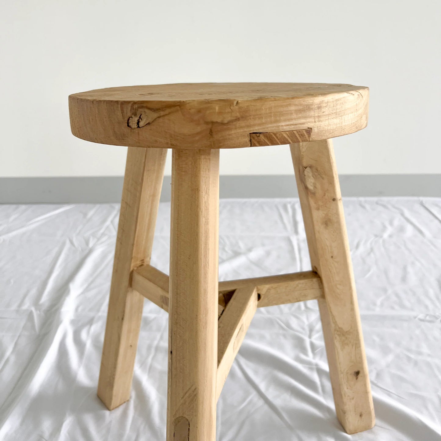 Elm Stool Round
