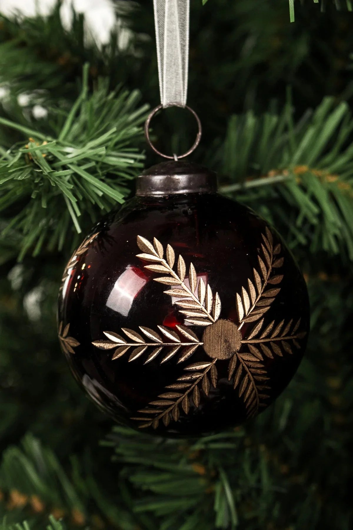 Amina Glass Bauble Red