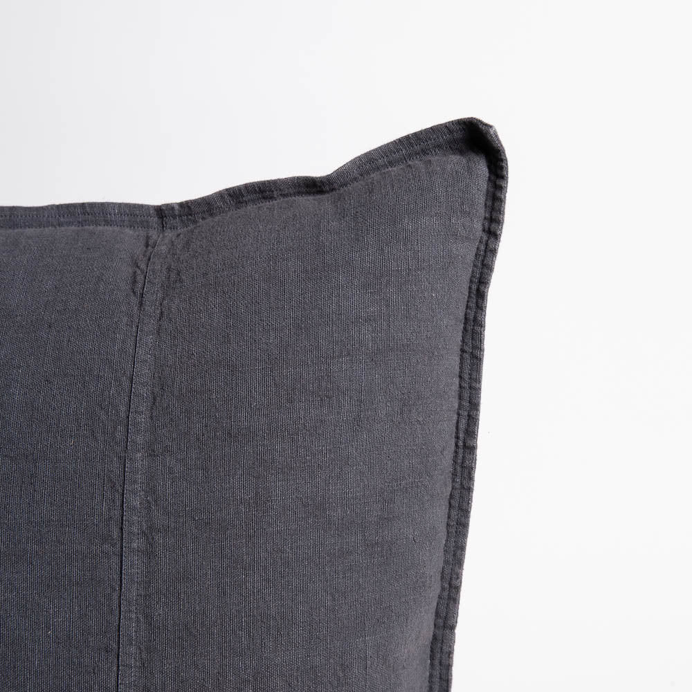 Luca Cushion Midnight 60x60