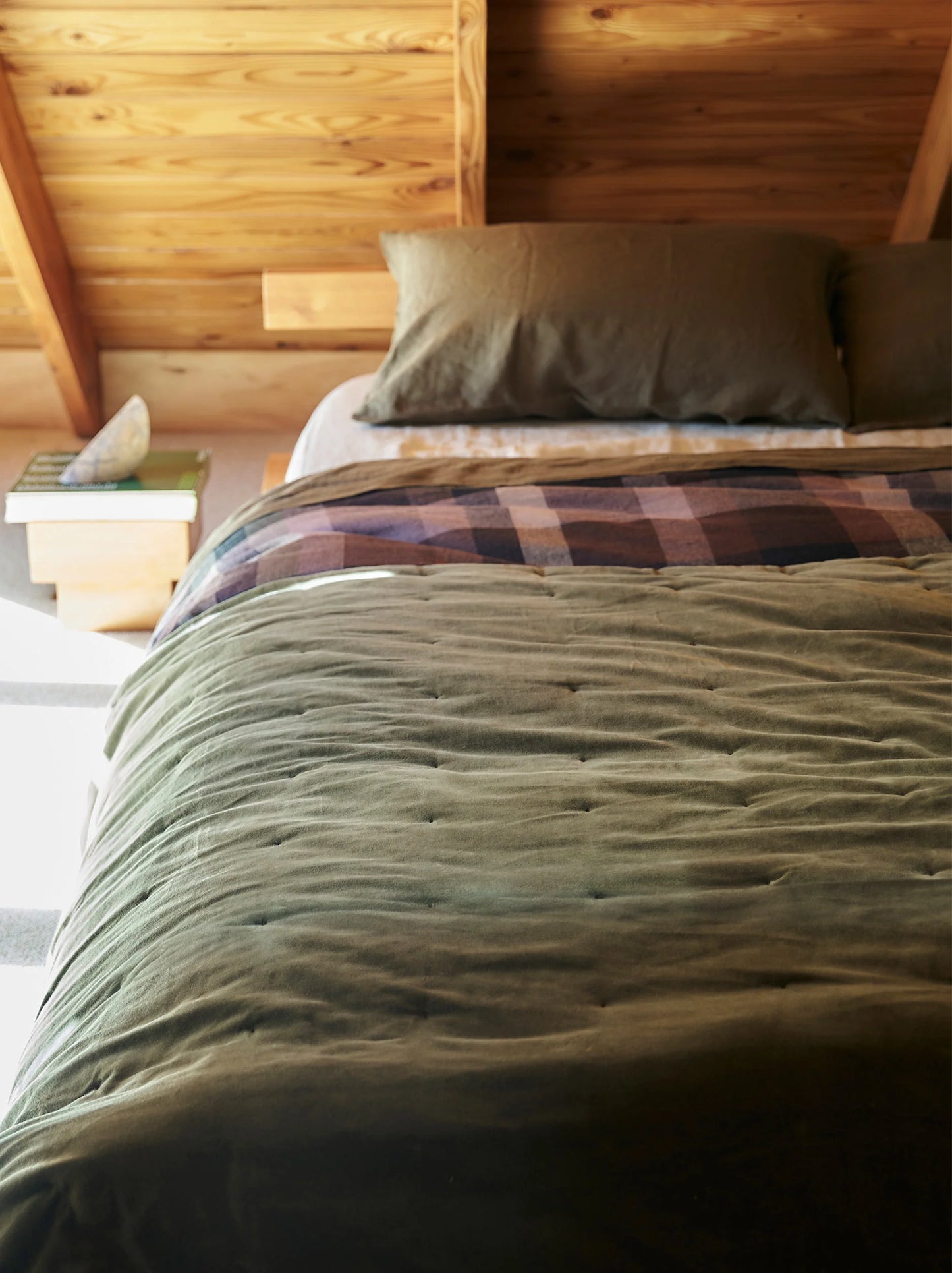 Velvet Quilt Ivy