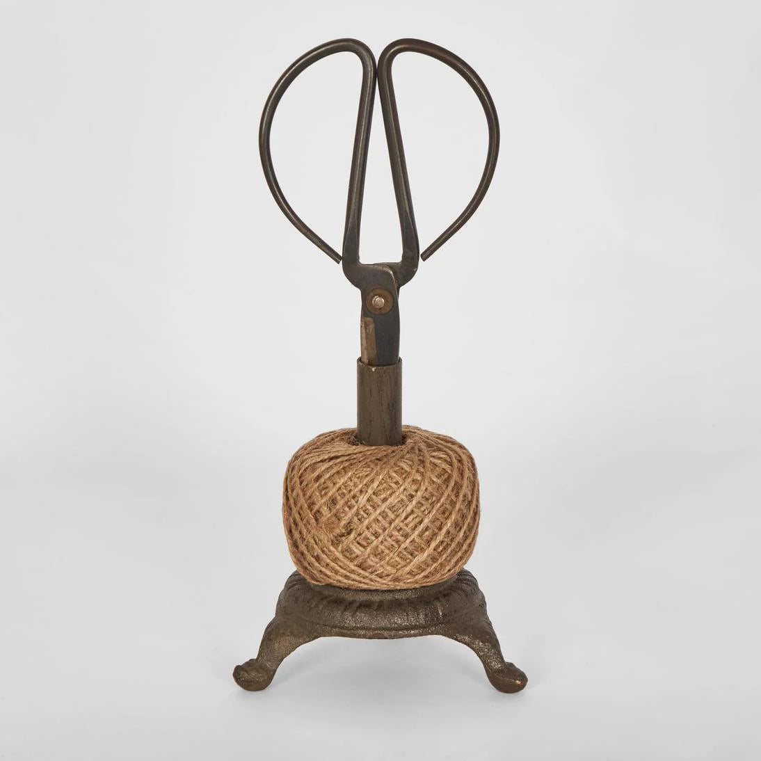 Drapers String Holder & Scissors