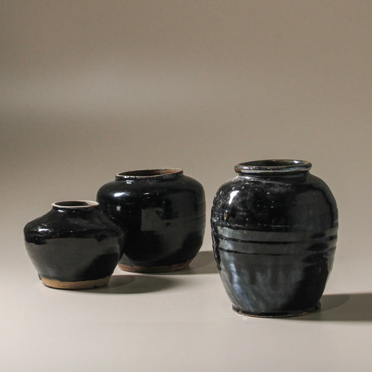 Antique Chinese Pot