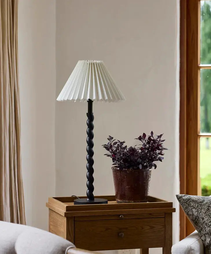 Hampton Table Lamp